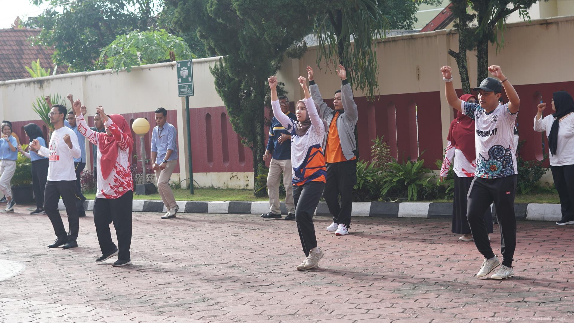 senam jumat 27122024 6