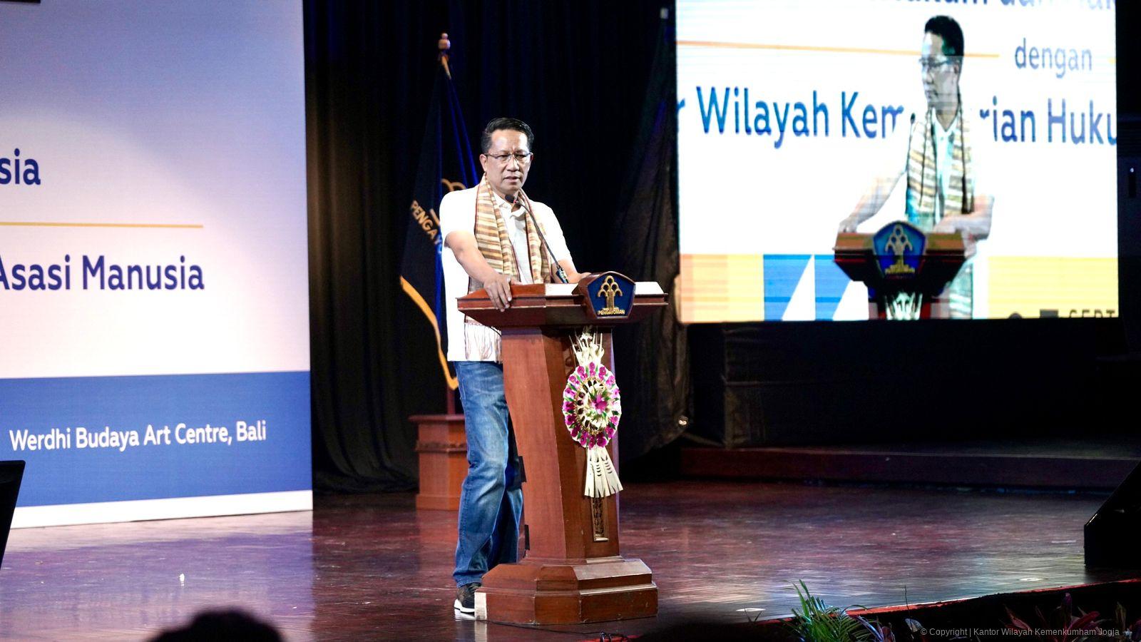 89D992BB A1F3 4624 98A7 6BF170B45B25