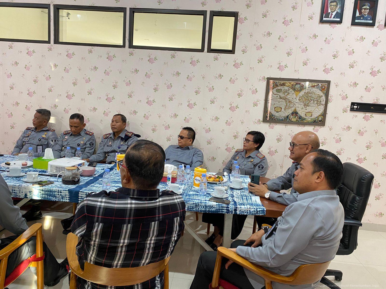 18C21745 1339 4B3E B9E4 D653D9CC918E