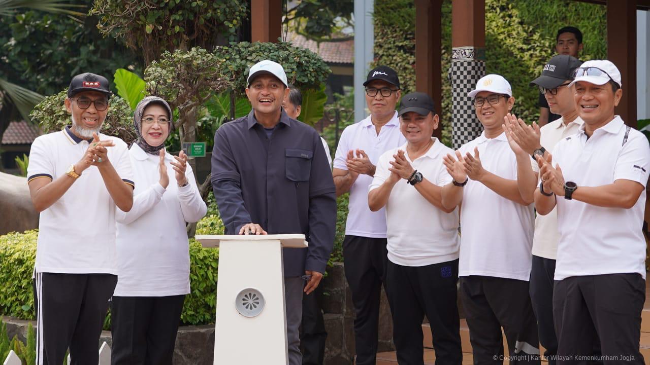 7586D6F9 3E17 4E50 920C CA9BE467ABC7