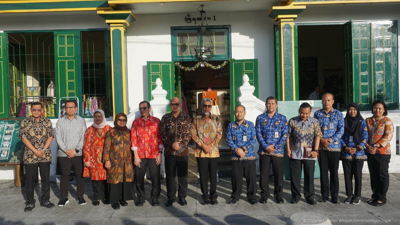 A9A7136F F377 44DB 89B1 EDCC0D2B106B