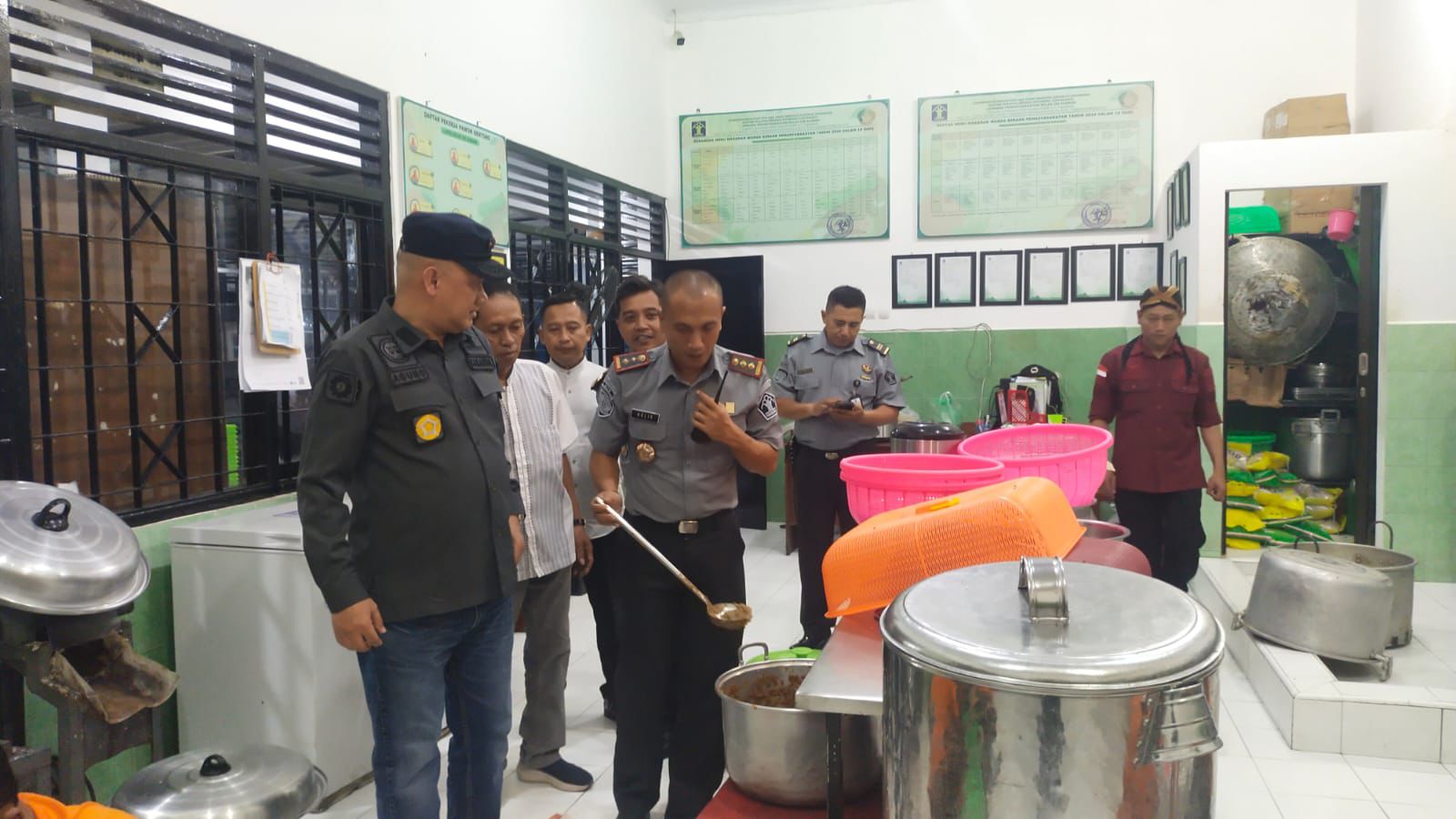 DE74D9B5 4B50 4CD5 895F 0EE971090FE3