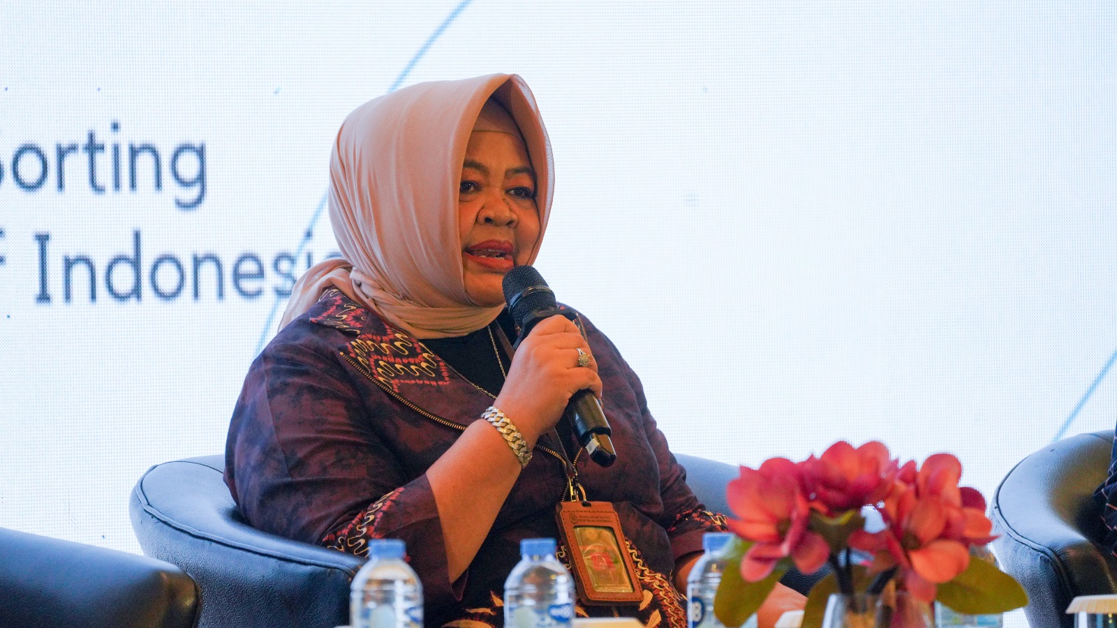 EEF0AF0E 6FEE 4CD1 ABB6 F3EFB01CF786