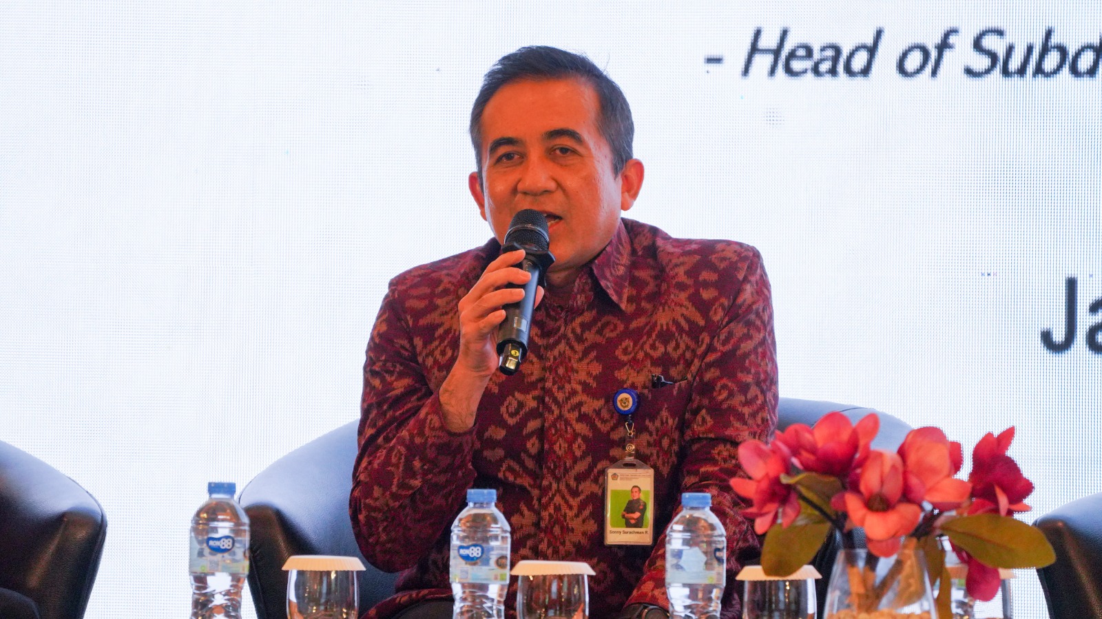 FB13D2AC BEB3 471C 9D45 AD21C1A4534D