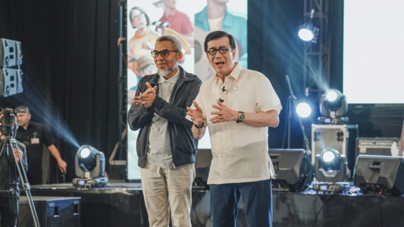 yasonna mendengar jkt 2211 2