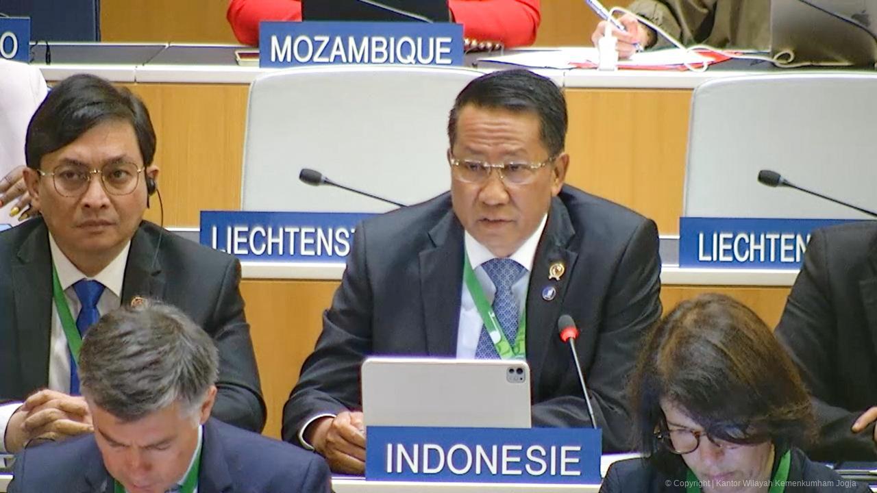 C4B60363 D086 4207 95F8 3E88F36CB978