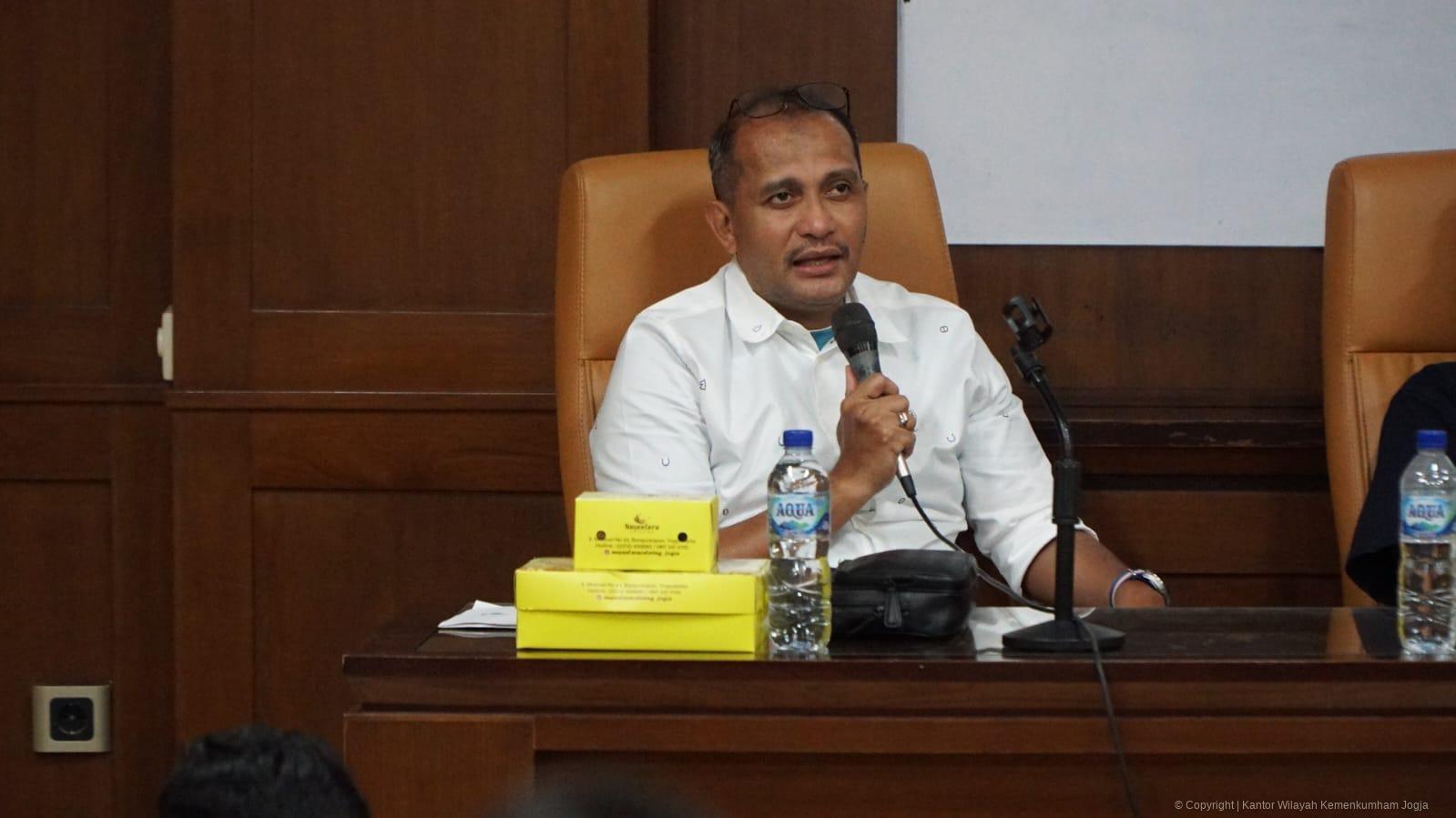 E10B5825 F1A5 471D BF63 3412D69A12FF