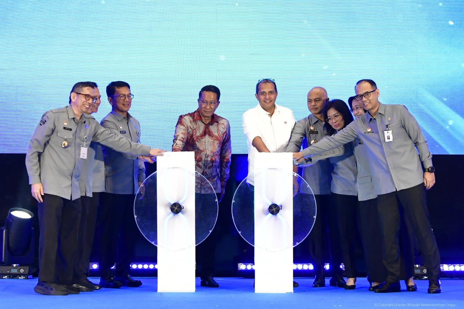 Menkum Supratman Apresiasi Dedikasi Jajaran Kemenkum Sepanjang 2025