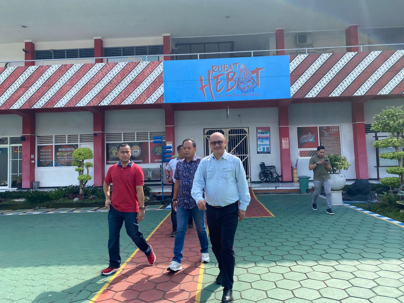 87CCB384 923D 4545 8EA2 D16766023455