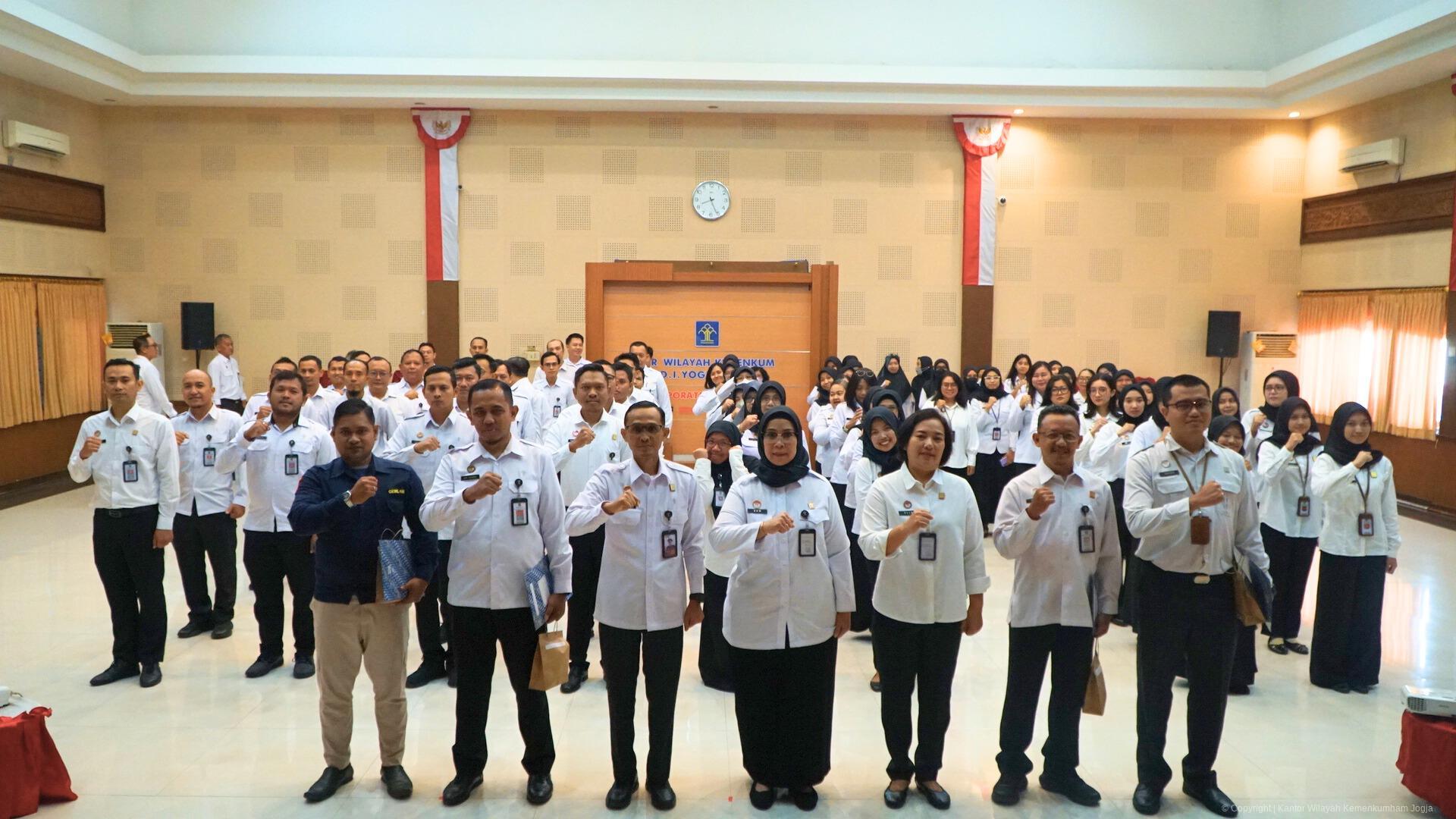 b9bece75 1ca5 462d 84f1 a65315731bd6 4