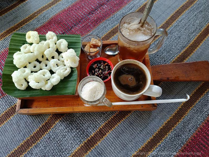 wajib mampir 5 warung kopi di jogja yang populer sejak puluhan tahun 4